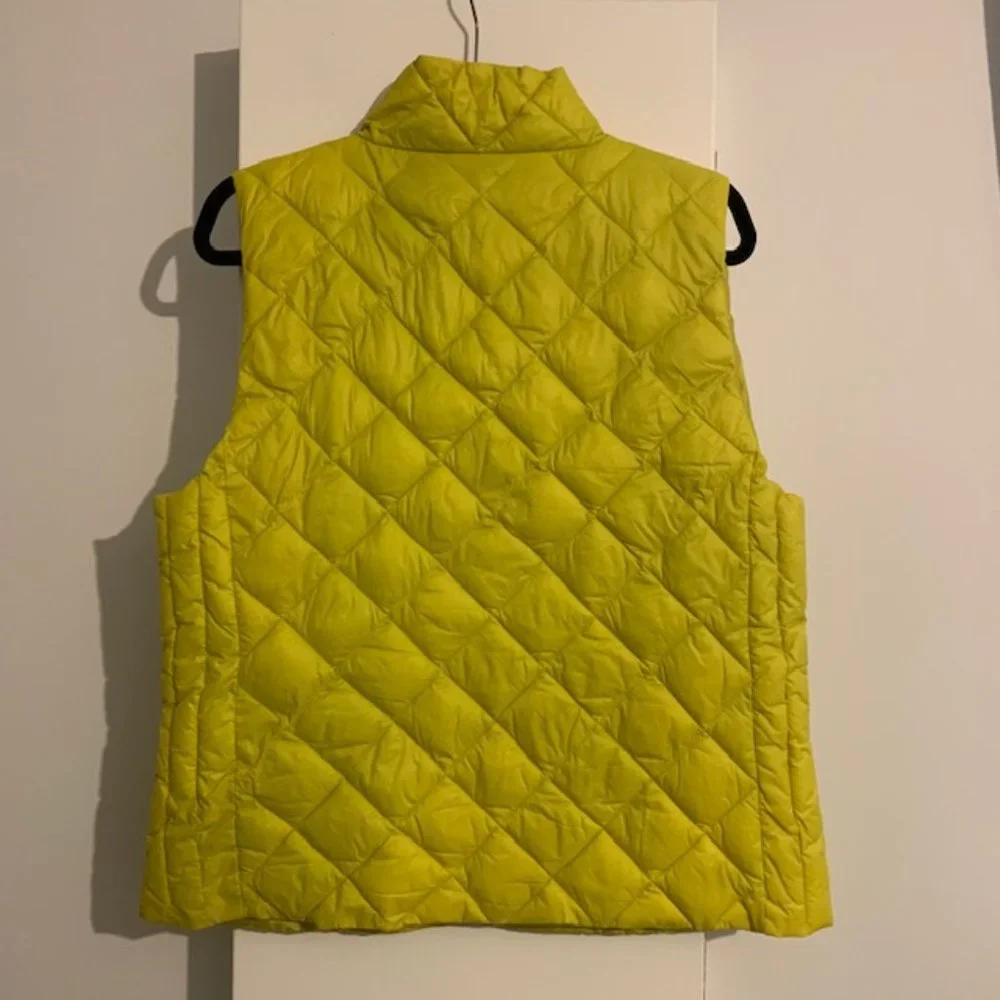 Ann Taylor LOFT puffer vest Size Large - Picture 3 of 5